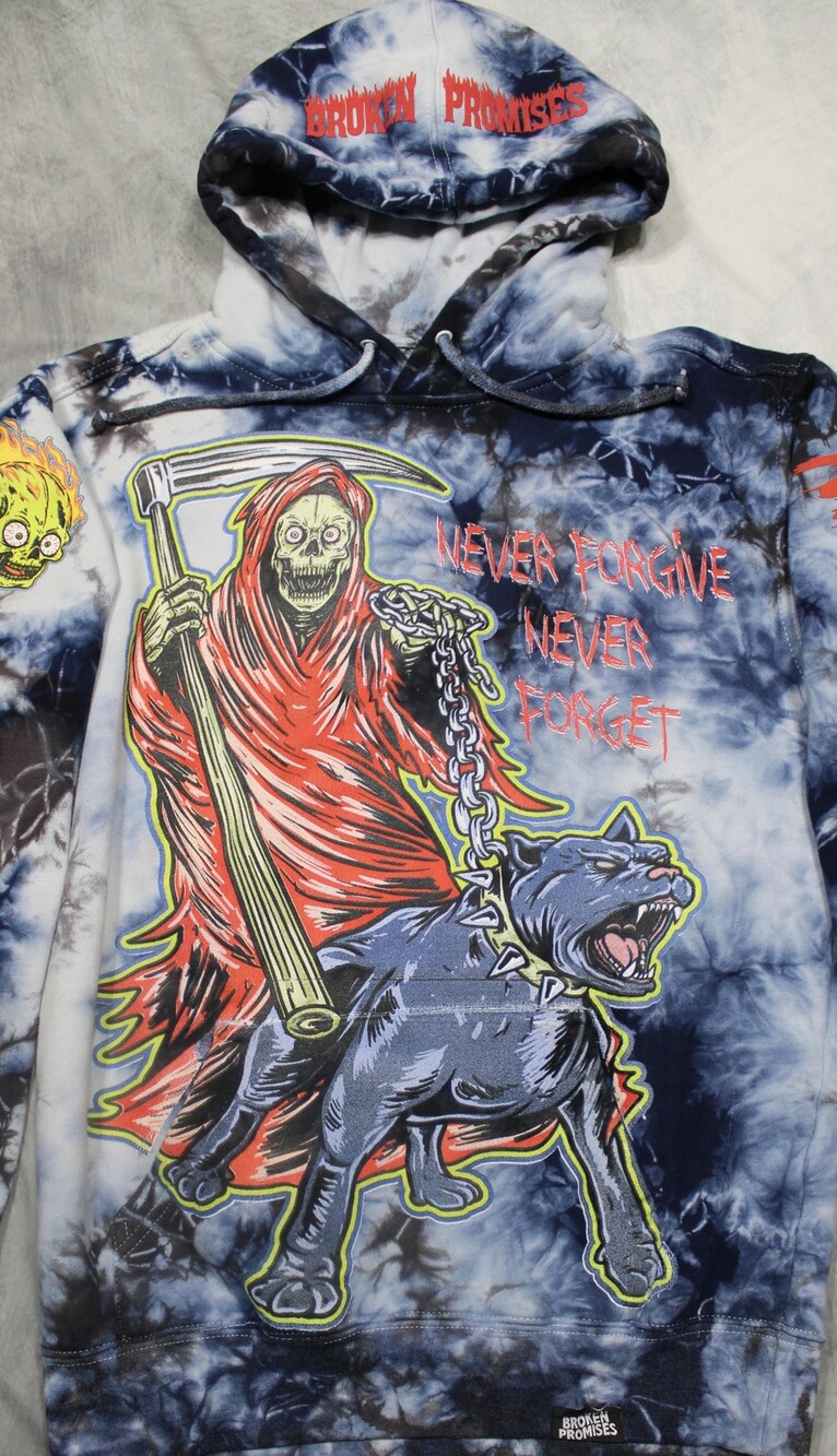 Broken Promises Long Sleeve Hoodie Sweatshirt Mens Small Skull Devil Graphic